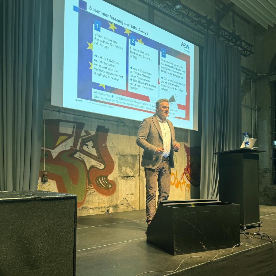 Bernhard Meyerhofer, Leiter Geschäftsbereich Markt, AEW Energie AG, am AEW Strom-Forum 2026